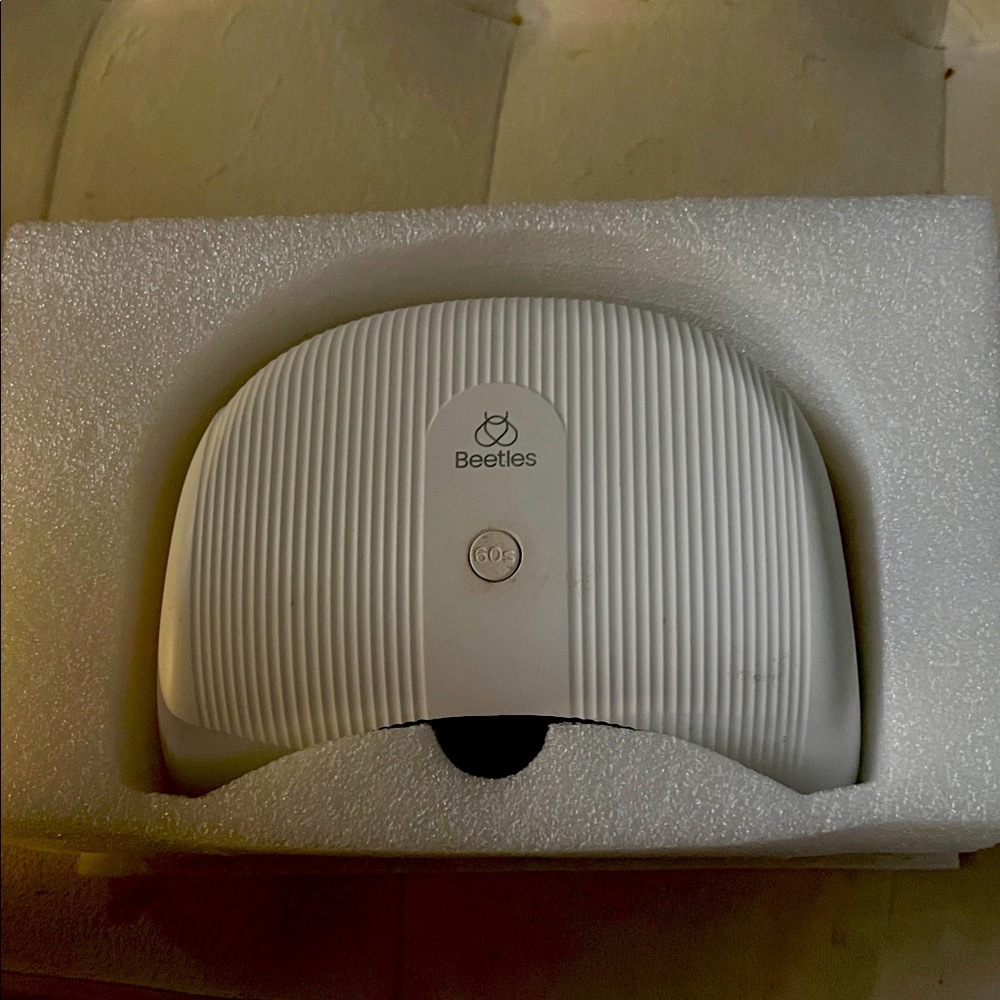 Beetles LED Nail Lamp in White Gel Nail